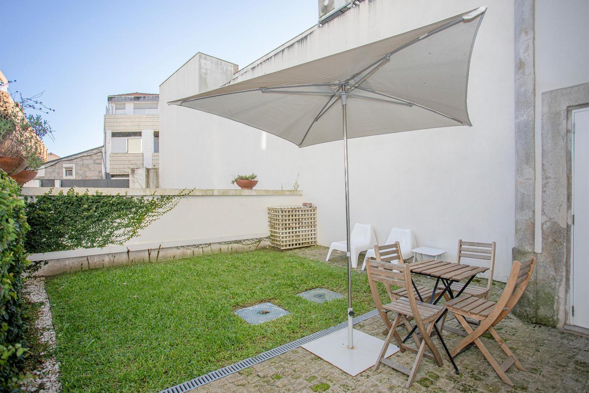 Appartement Liiiving In Porto - Garden Light Mezzanine Extérieur photo